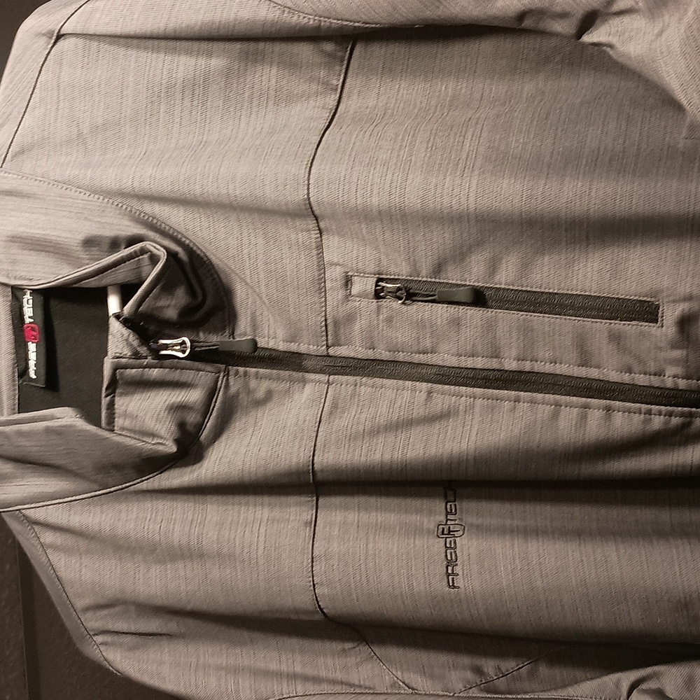 Free Tech men's jacket size 4xl